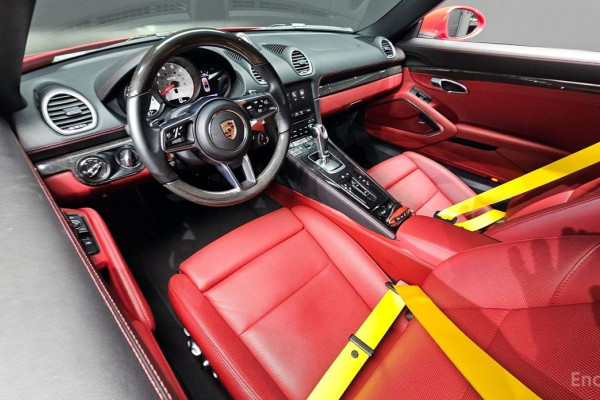 2023 Porsche Boxster с пробегом 11 751 км