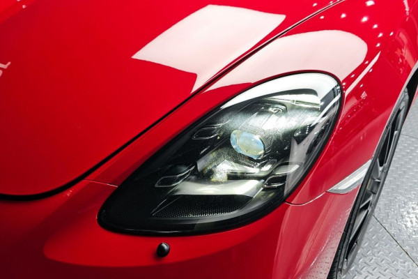 2023 Porsche Boxster с пробегом 11 751 км