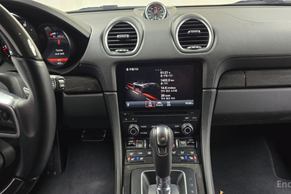 2023 Porsche Boxster с пробегом 11 969 км