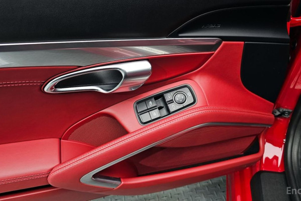 2023 Porsche Boxster с пробегом 28 848 км