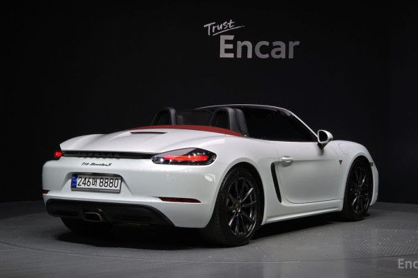 2018 Porsche Boxster с пробегом 55 378 км