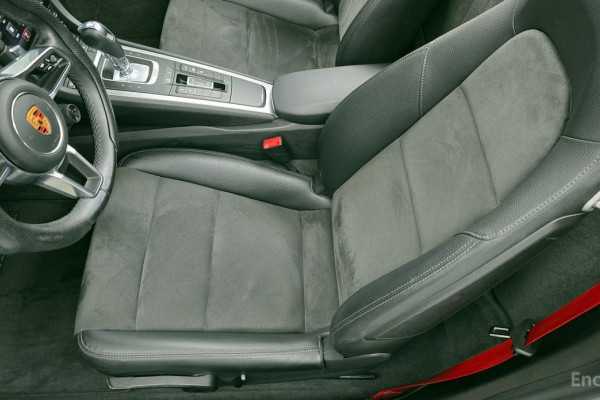 2018 Porsche Boxster с пробегом 55 378 км