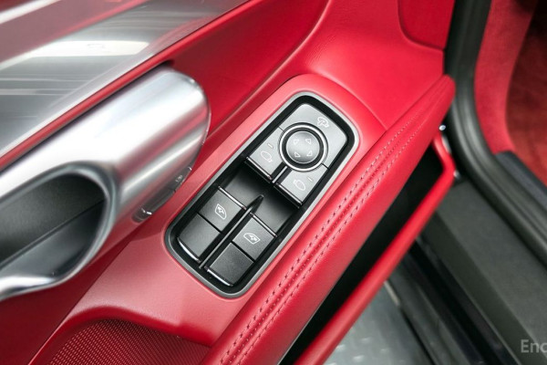 2022 Porsche Boxster с пробегом 13 711 км