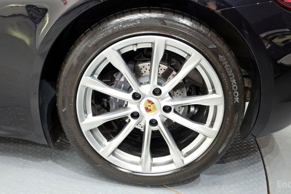 2022 Porsche Boxster с пробегом 13 711 км