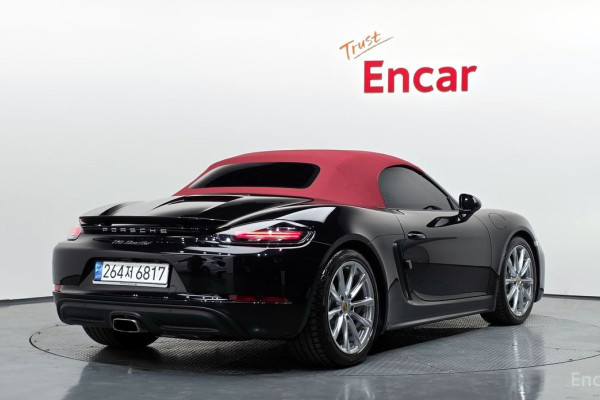 2022 Porsche Boxster с пробегом 13 711 км