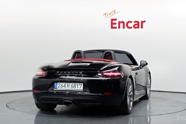 2022 Porsche Boxster с пробегом 13 711 км