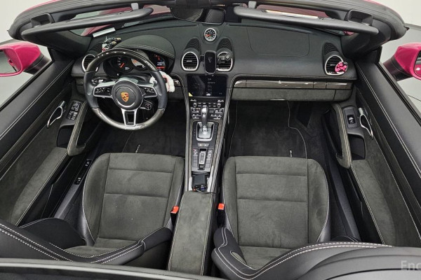2024 Porsche Boxster с пробегом 3 747 км