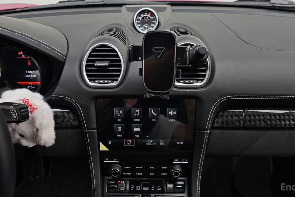 2024 Porsche Boxster с пробегом 3 747 км