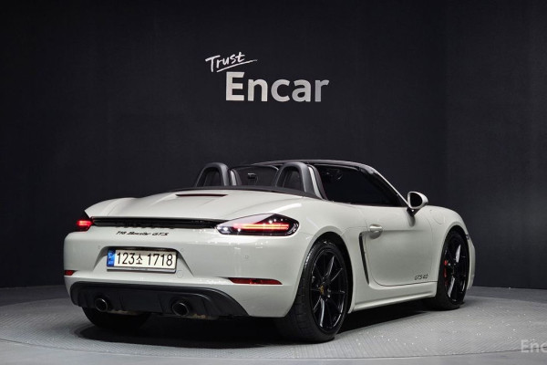 2022 Porsche Boxster с пробегом 33 969 км