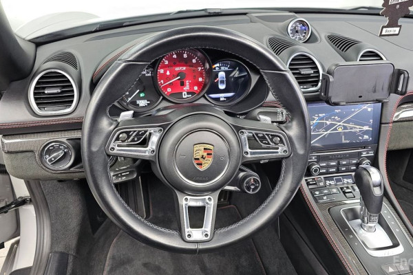 2022 Porsche Boxster с пробегом 33 969 км