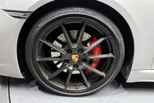 2023 Porsche Boxster с пробегом 11 510 км