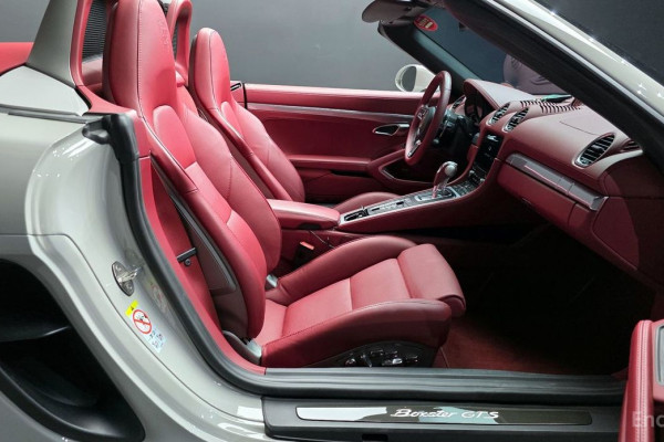 2023 Porsche Boxster с пробегом 11 510 км