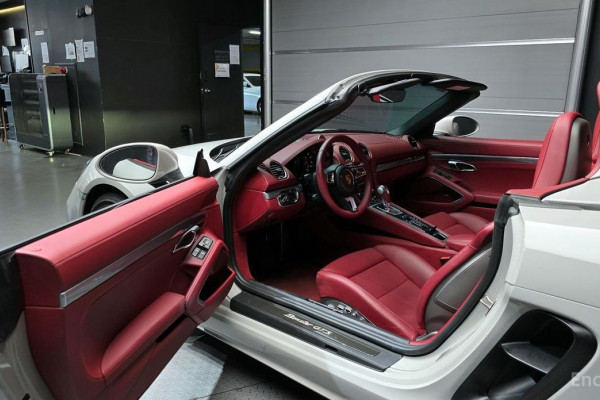 2023 Porsche Boxster с пробегом 11 510 км