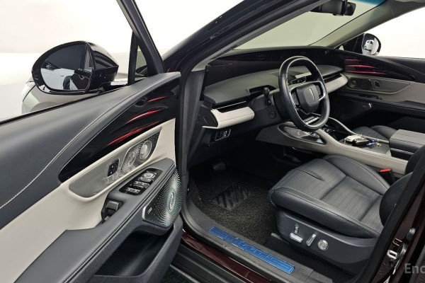 2024 Lincoln Nautilus с пробегом 28 591 км