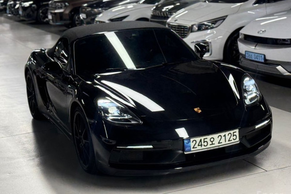 2021 Porsche Boxster с пробегом 47 980 км