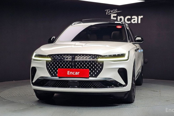 2024 Lincoln Nautilus с пробегом 25 403 км