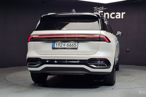 2024 Lincoln Nautilus с пробегом 25 403 км