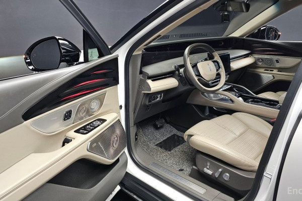 2024 Lincoln Nautilus с пробегом 25 403 км