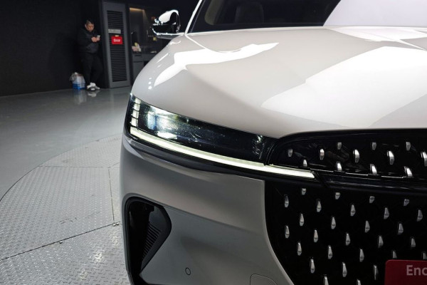 2024 Lincoln Nautilus с пробегом 25 403 км