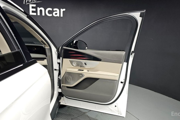 2024 Lincoln Nautilus с пробегом 25 403 км