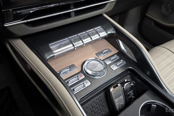 2024 Lincoln Nautilus с пробегом 15 729 км