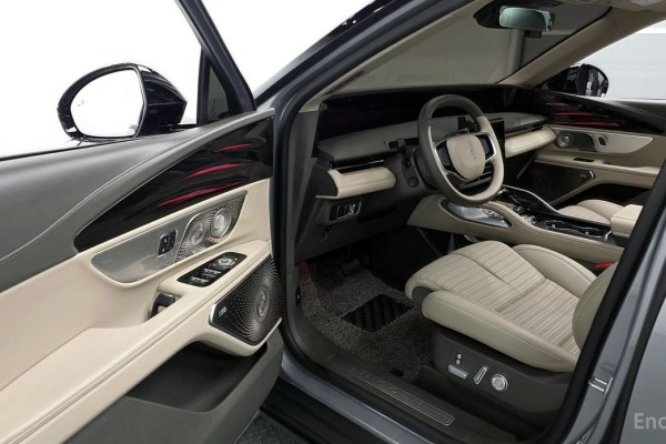 2024 Lincoln Nautilus с пробегом 15 729 км