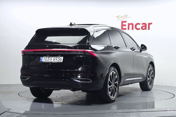 2023 Lincoln Nautilus с пробегом 31 724 км