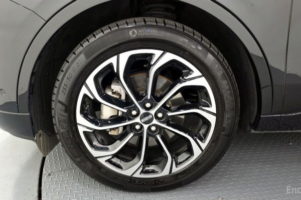 2023 Lincoln Nautilus с пробегом 31 724 км