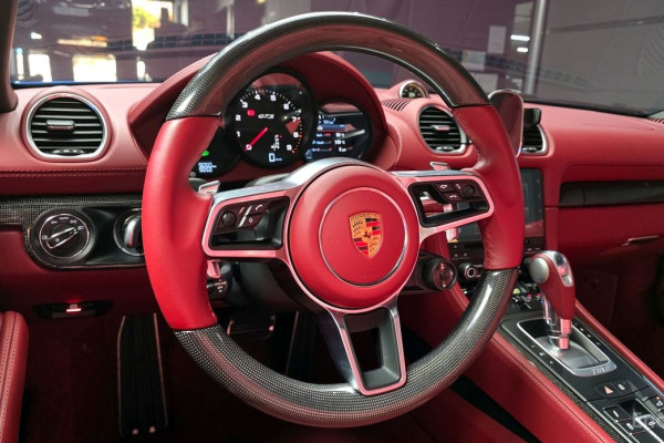 2023 Porsche Boxster с пробегом 9 050 км