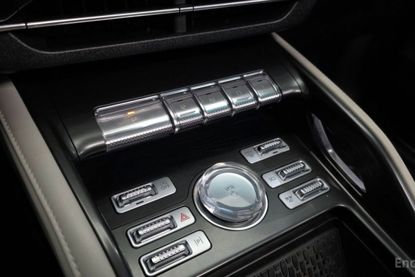 2023 Lincoln Nautilus с пробегом 31 724 км