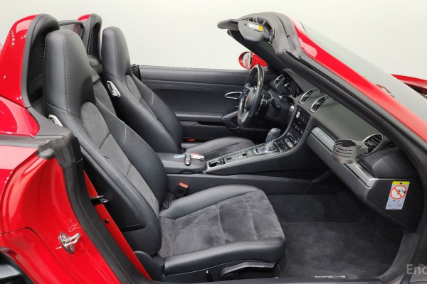 2020 Porsche Boxster с пробегом 29 900 км