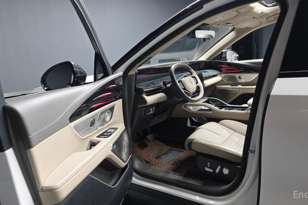 2025 Lincoln Nautilus с пробегом 26 225 км