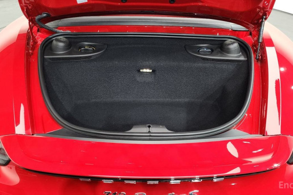 2020 Porsche Boxster с пробегом 29 900 км