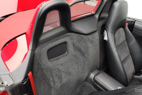 2020 Porsche Boxster с пробегом 29 900 км