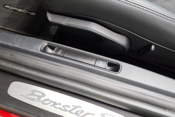 2020 Porsche Boxster с пробегом 29 900 км