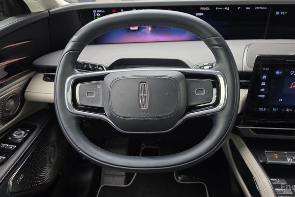 2024 Lincoln Nautilus с пробегом 21 775 км