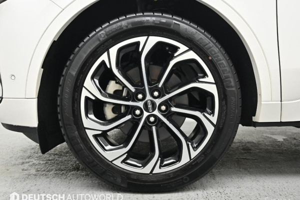 2023 Lincoln Nautilus с пробегом 18 600 км