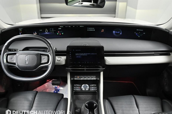 2023 Lincoln Nautilus с пробегом 18 600 км