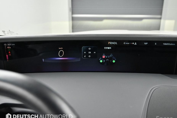 2023 Lincoln Nautilus с пробегом 18 600 км