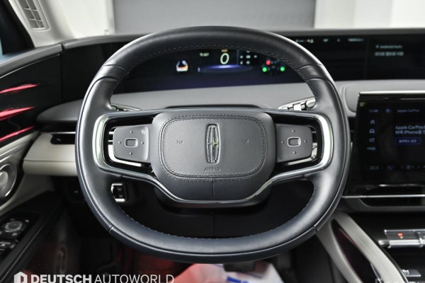 2023 Lincoln Nautilus с пробегом 18 600 км