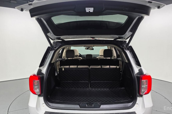 2023 Ford Explorer с пробегом 37 361 км