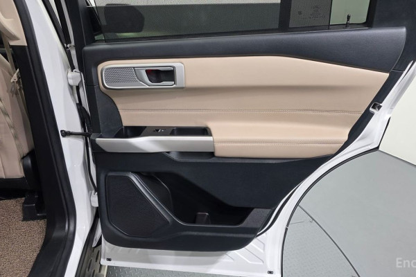 2023 Ford Explorer с пробегом 37 361 км