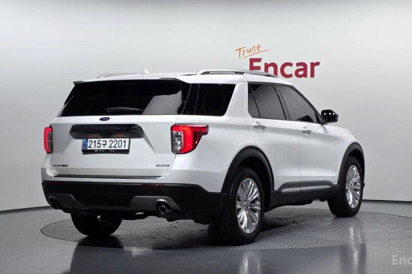 2023 Ford Explorer с пробегом 56 158 км