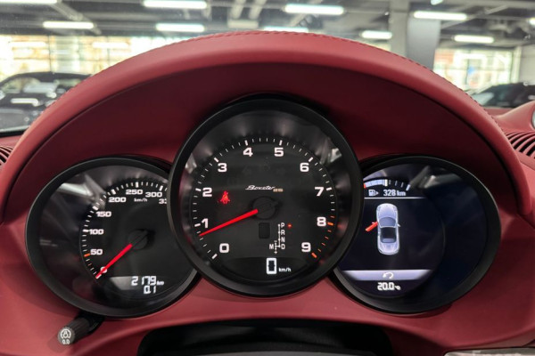 2022 Porsche Boxster с пробегом 2 100 км