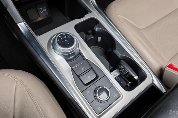 2023 Ford Explorer с пробегом 56 158 км