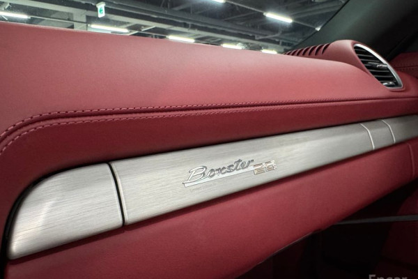 2022 Porsche Boxster с пробегом 2 100 км