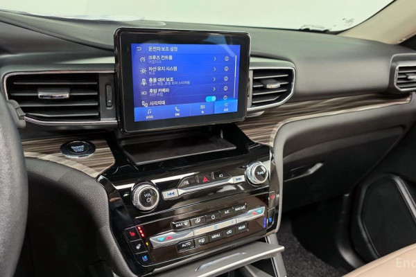 2023 Ford Explorer с пробегом 56 158 км