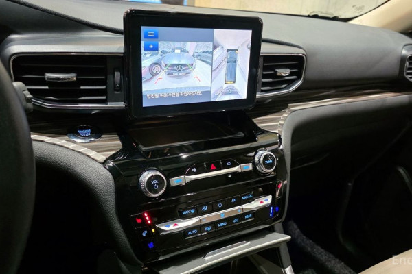 2023 Ford Explorer с пробегом 56 158 км