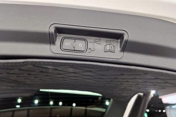 2023 Ford Explorer с пробегом 56 158 км