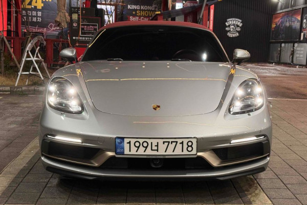 2022 Porsche Boxster с пробегом 9 700 км